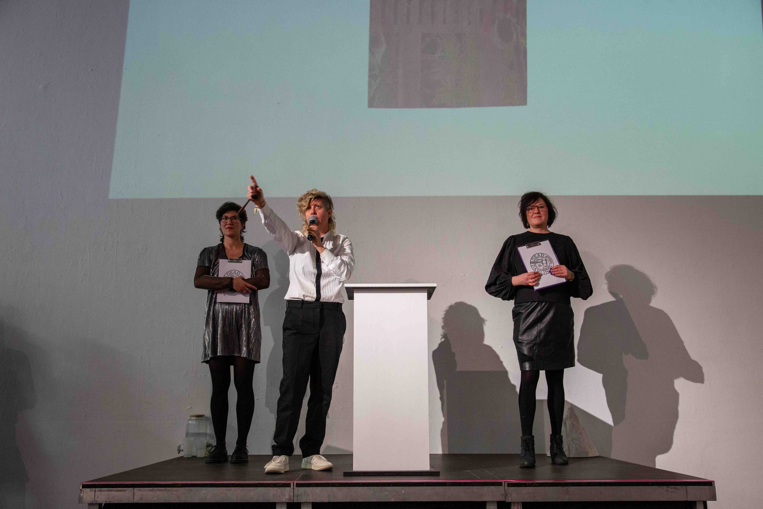 Veiling Dead Darlings XX